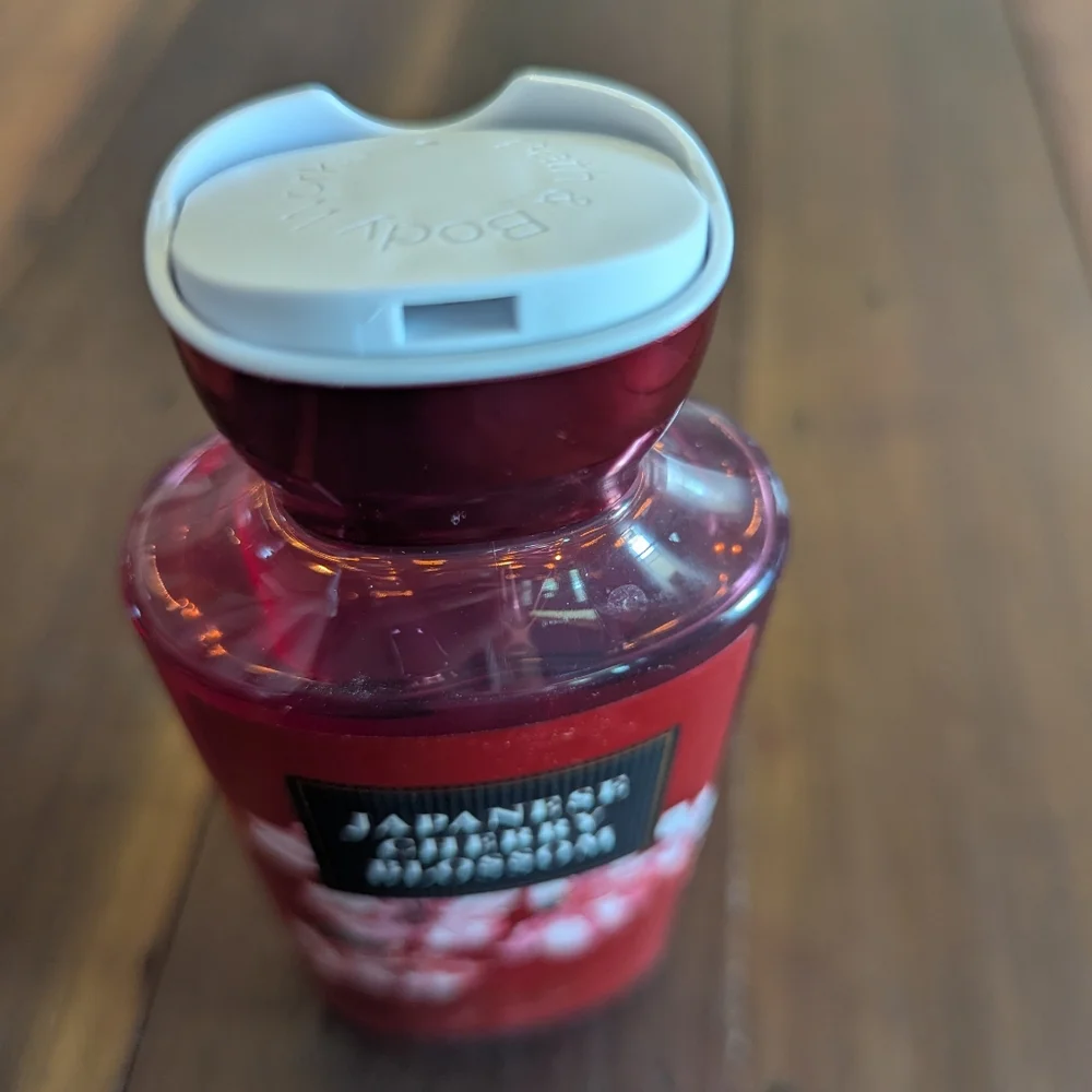 Bath & Body Works new body